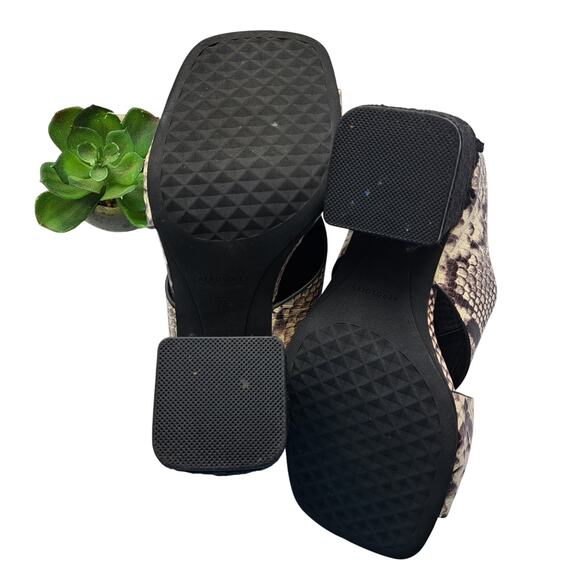 AEROSOLES Hazel Block Heel Mule Sandal 7.5 Ivory Black Snake Leather - Picture 9 of 10